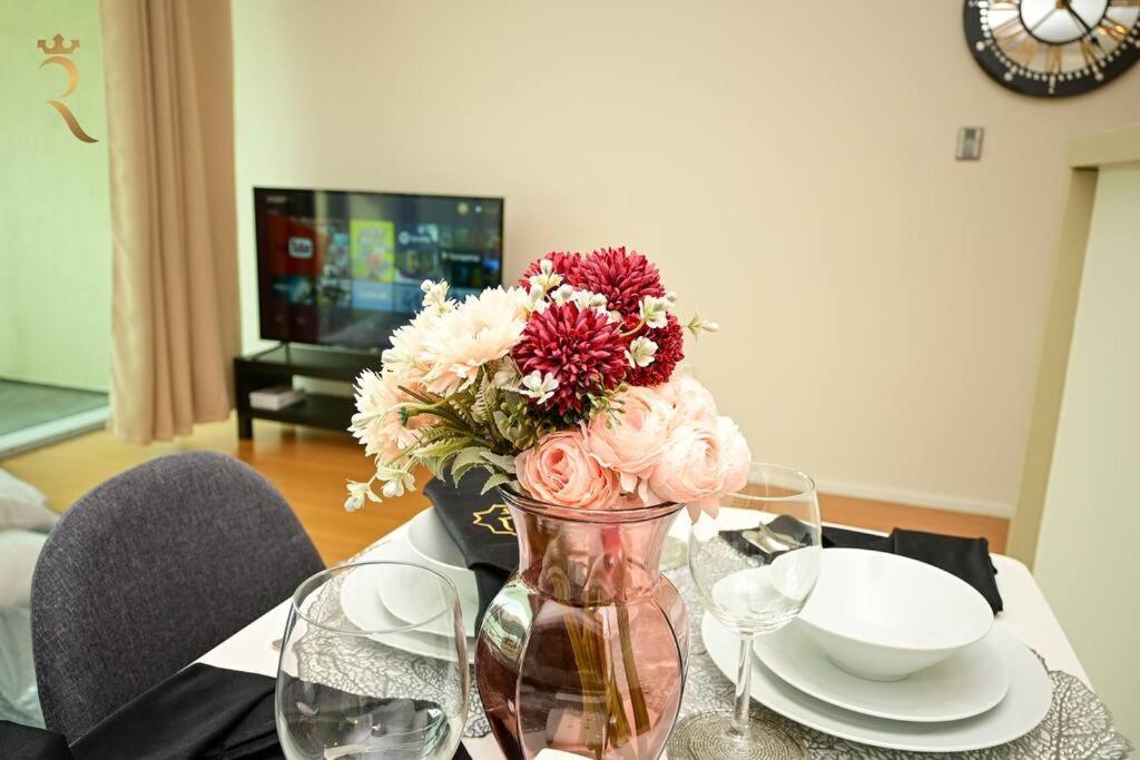 Starlight 1br Retreat For Your Getaway Al Muneera Apartment