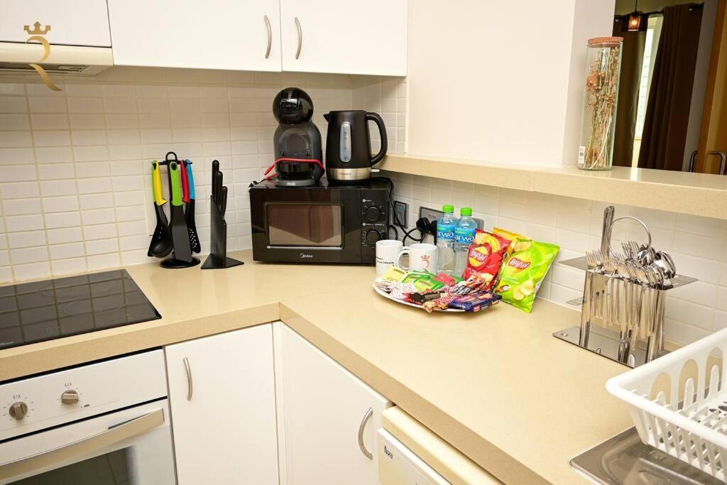 Starlight 1br Retreat For Your Getaway Al Muneera Apartment *