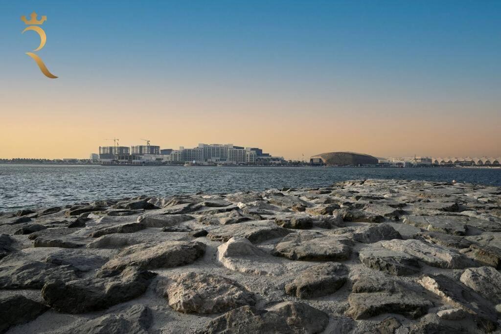 Starlight 1br Retreat For Your Getaway Al Muneera Abu Dhabi