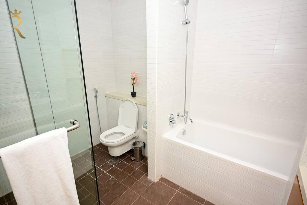 Starlight 1br Retreat For Your Getaway Al Muneera Abu Dhabi